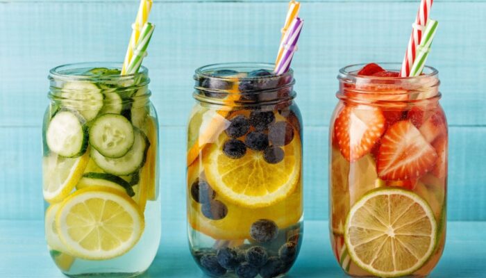 Manfaat Infused Water: Minuman Sehat yang Menyegarkan!